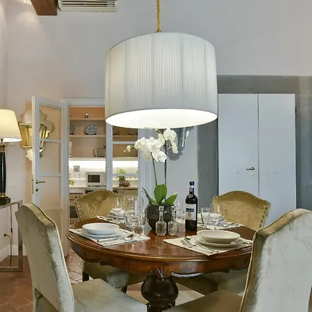 Boccaccio Elegant In Oltrarno