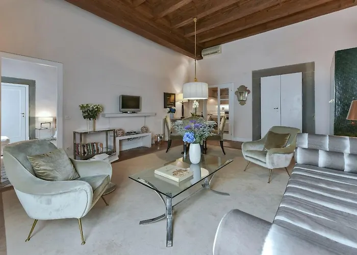 Boccaccio Elegant In Oltrarno * فلورنس